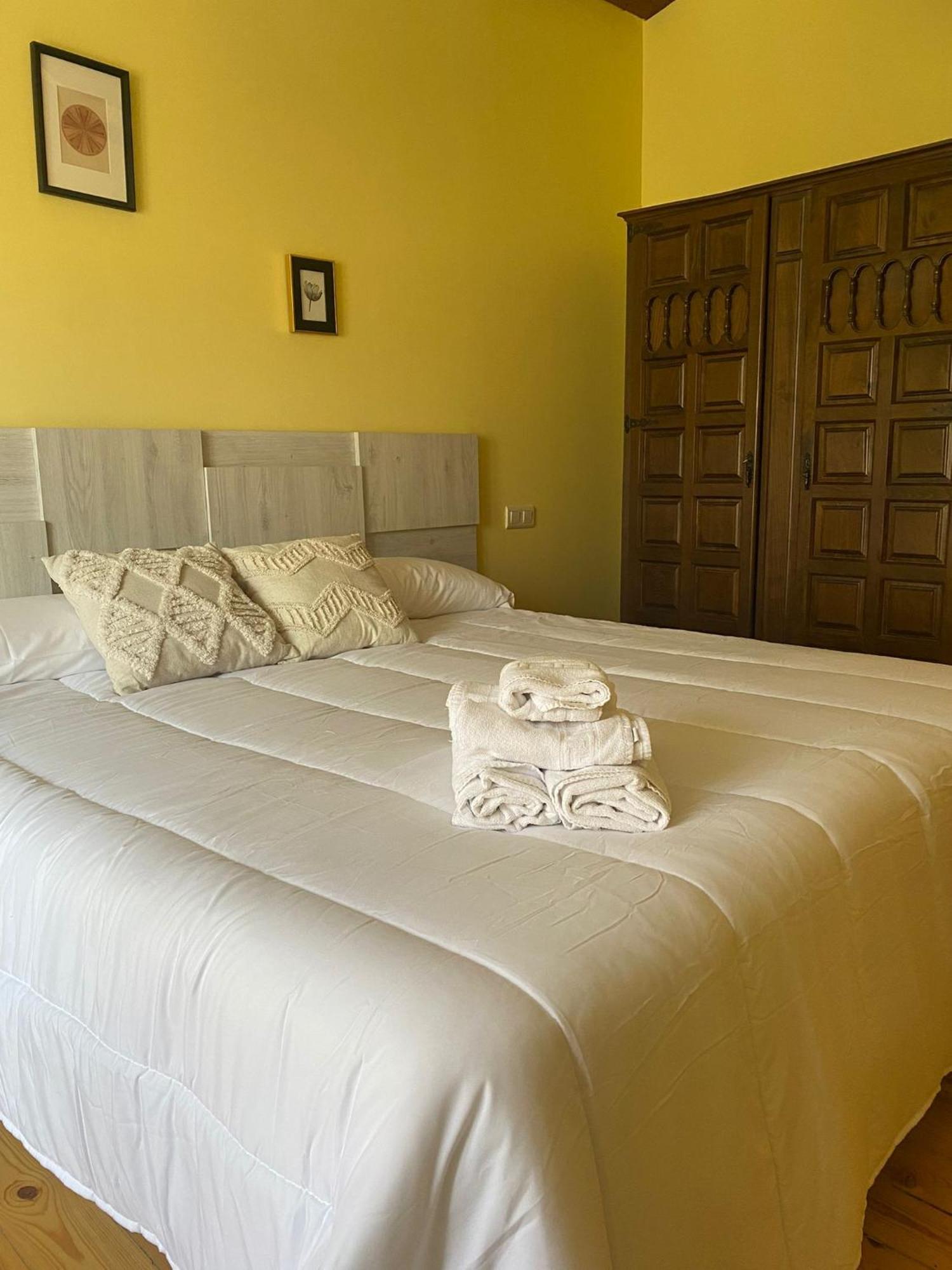 Hotel Restaurante Agapio De Tresnino Кінтанілья-де-Онесімо Екстер'єр фото