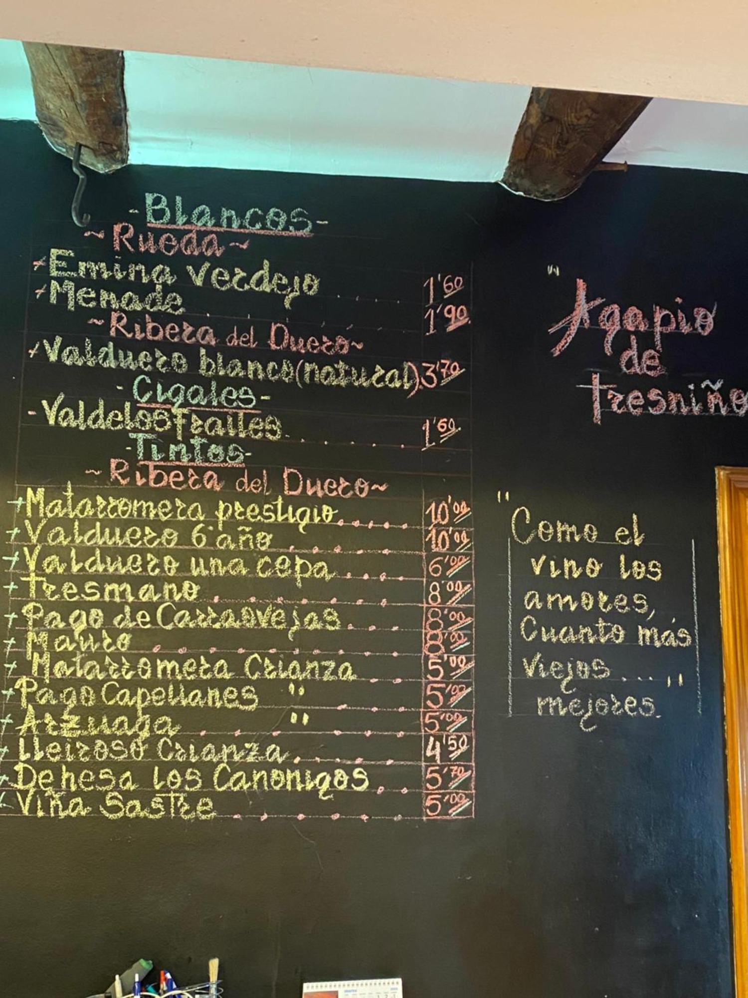Hotel Restaurante Agapio De Tresnino Кінтанілья-де-Онесімо Екстер'єр фото