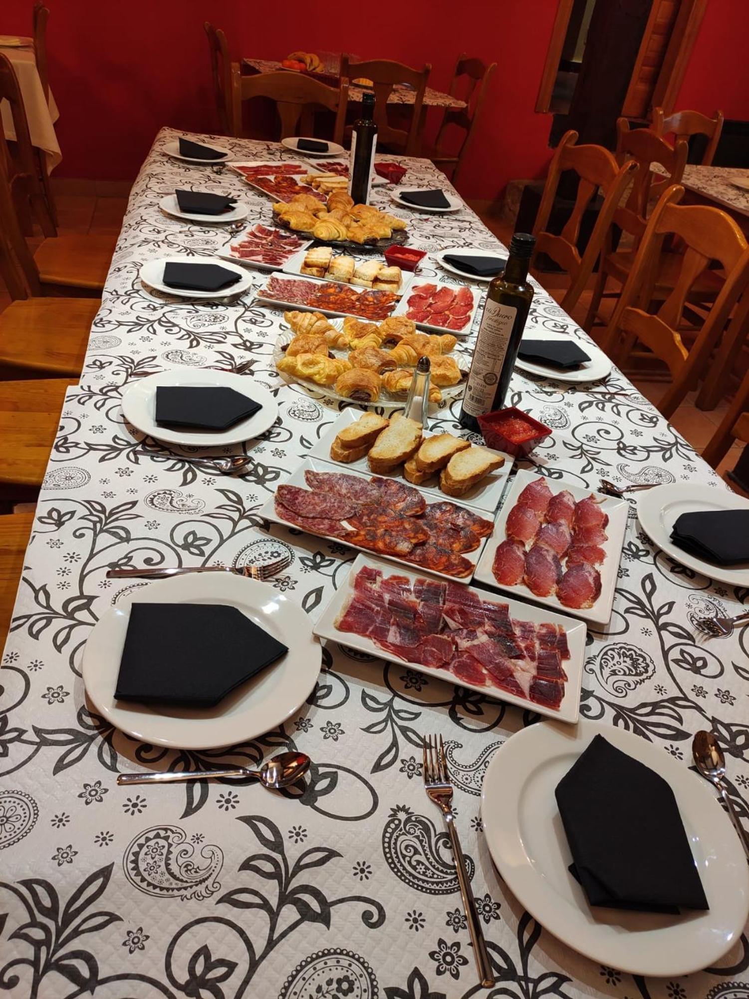 Hotel Restaurante Agapio De Tresnino Кінтанілья-де-Онесімо Екстер'єр фото