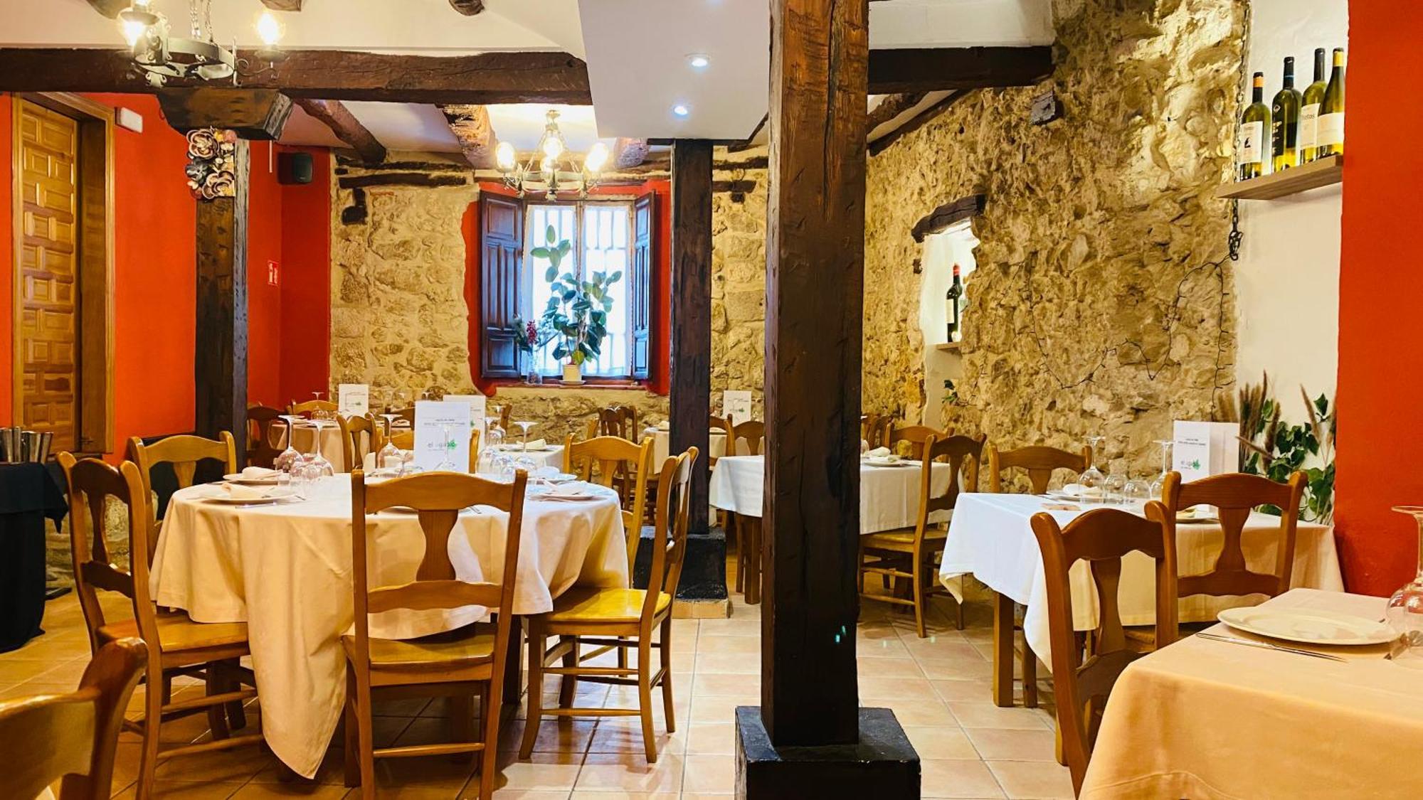 Hotel Restaurante Agapio De Tresnino Кінтанілья-де-Онесімо Екстер'єр фото