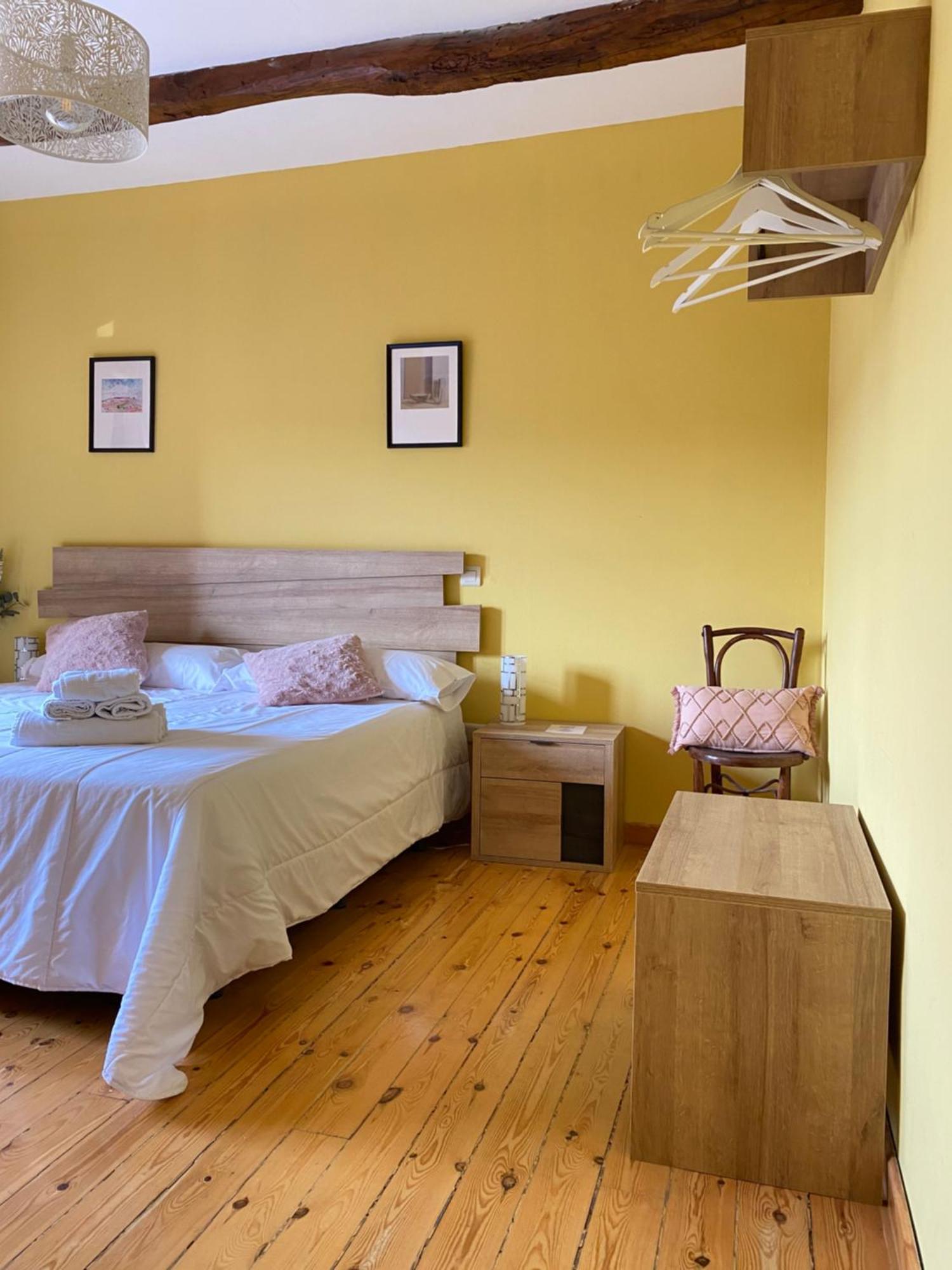 Hotel Restaurante Agapio De Tresnino Кінтанілья-де-Онесімо Екстер'єр фото